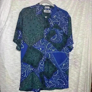 Vintage Guess Men’s XL Bandana Style Short Sleeve Button Down Shirt